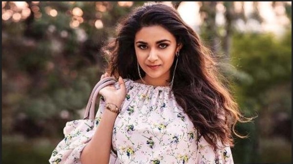 Keerthy Suresh – ரசிகரிடம் மன்னிப்பு கேட்ட கீர்த்தி சுரேஷ்.. அட இவ்வளவு நல்லவங்களா இருக்காங்களே