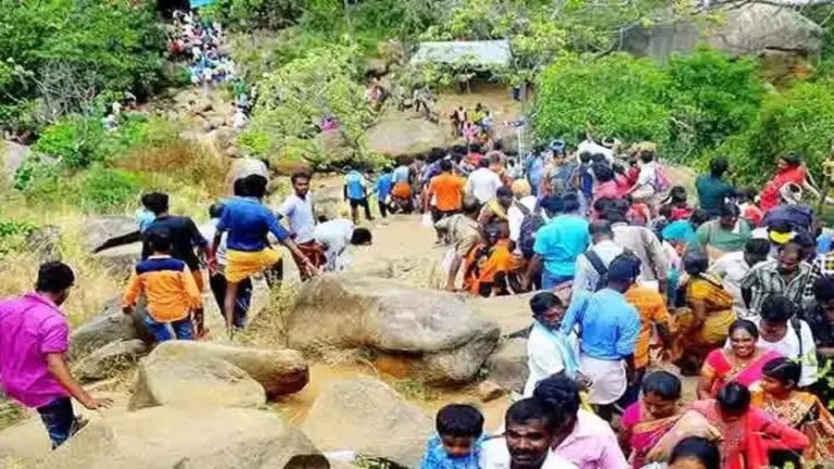 சதுரகிரி கோயிலுக்கு 4 நாட்களுக்கு செல்ல பக்தர்களுக்கு அனுமதி..!