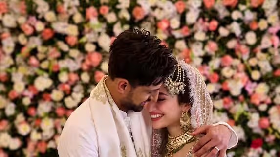 Shoaib Malik Marriage: சானிய மிர்சாவுடன் பிரிவு, 2ஆவது இன்னிங்ஸை தொடங்கிய சோயிப் மாலிக், நடிகையுடன் திருமணம்!