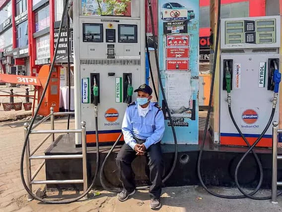 Petrol Diesel Price Today: பெட்ரோல், டீசல் விலையில் நிகழ்ந்த மாற்றம் என்ன?.. இன்றைய நிலவரம் இதோ..!