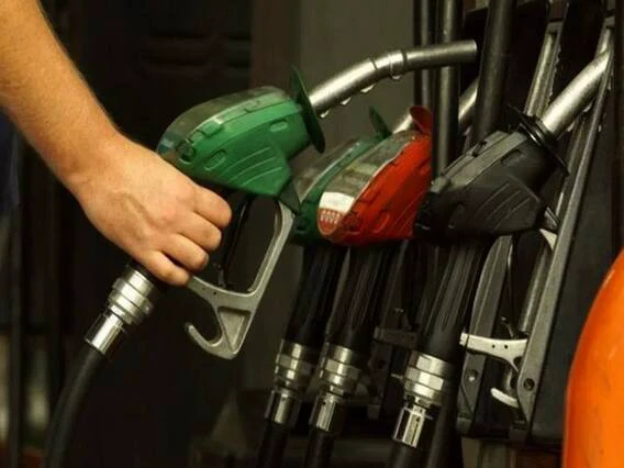 Petrol Diesel Price Today: நெருங்கும் தேர்தல்.. அடிபடும் பேச்சு.. பெட்ரோல், டீசல் விலை குறைகிறதா? இன்றைய நிலவரம்..