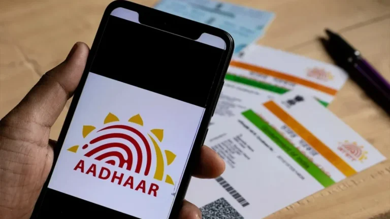 ஆதார் கார்டு ஓகே.. அதென்ன e-Aadhaar card..? முதல்ல இதை தெரிஞ்சிக்கோங்க..!