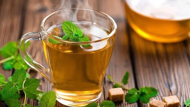 Green Tea: உடல் எடையைக் குறைக்க ஒவ்வொரு முறை உண்டபின்னும் கிரீன் டீ குடிக்க வேண்டுமா?: ஊட்டச்சத்து நிபுணர் கூறுவது என்ன?