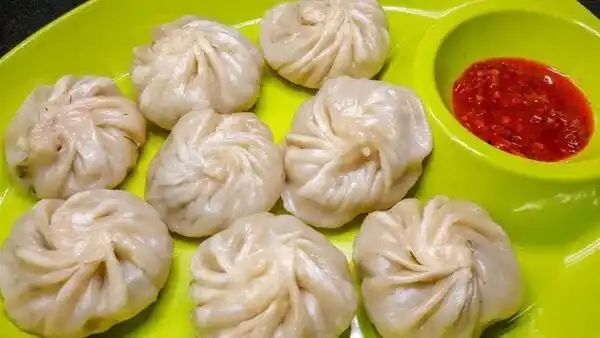 Veg Momos : வெஜ்மோமோஸ்; குழந்தைகள் விரும்பி உண்ணும் ஸ்னாக்; வீட்டிலே செய்யலாம்!