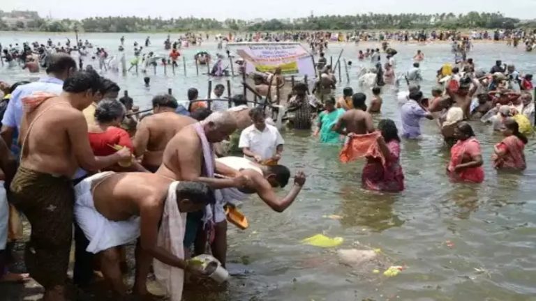 இது தெரியுமா ? கங்கையை விட காவிரியில் நீராடுவது பன்மடங்கு புண்ணியம்..!