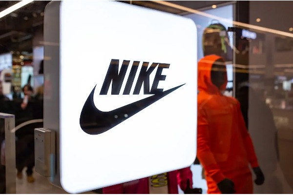 Nike நிறுவனம் ஊழியர்களுக்கு கொடுத்த அதிர்ச்சி., 2 சதவீதம் ஆட்குறைப்பு