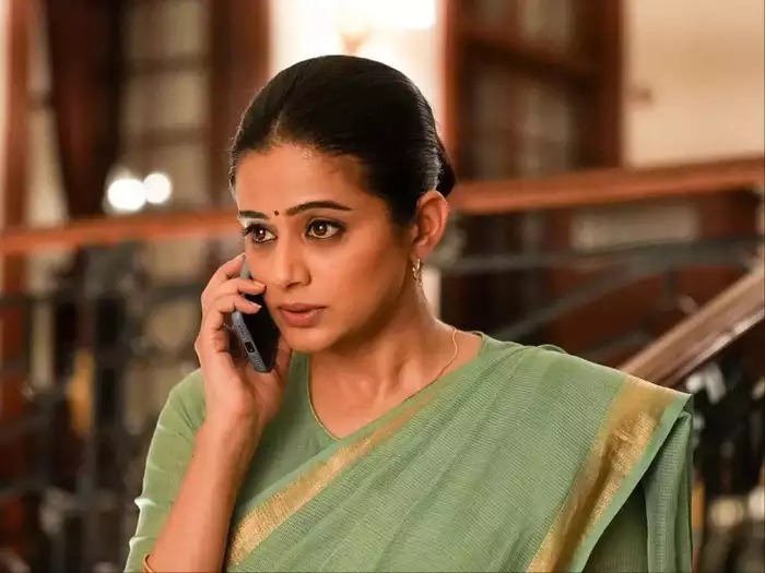 Priyamani: பாலிவுட்டில் குவியும் வாய்ப்பு..அனைத்திற்கும் காரணம் அந்த ஒரு படம் தான்..ப்ரியாமணி பேச்சு..!