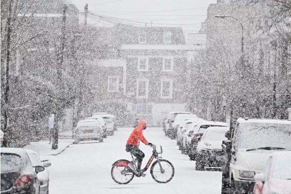 UK Weather: இங்கிலாந்து, வேல்ஸ் பகுதிகளுக்கு மஞ்சள் எச்சரிக்கை., கடும் பனிப்பொழிவால் இயல்பு வாழ்க்கை பாதிக்கலாம்