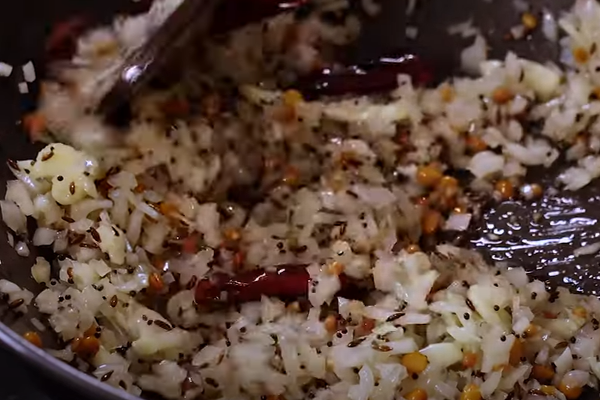 Vazhakkai Fry With Coconut: ஆந்திரா ஸ்டைல் வாழைக்காய் தேங்காய் வறுவல்