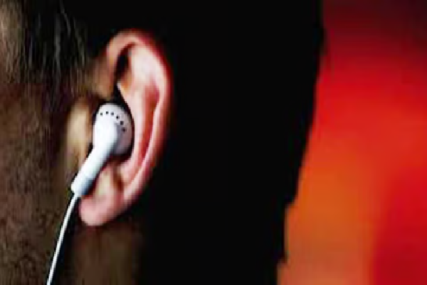 எப்பவும் காதில் Ear Phone மாட்டிக்கொண்டிருப்பவரா நீங்க?