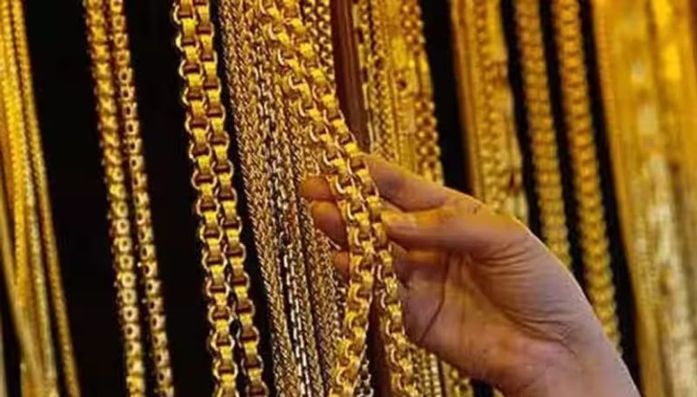 Today Gold Rate in Chennai: இன்றைய தங்கம் நிலவரம் என்ன? உயர்ந்ததா? குறைந்ததா? இதோ நிலவரம்!