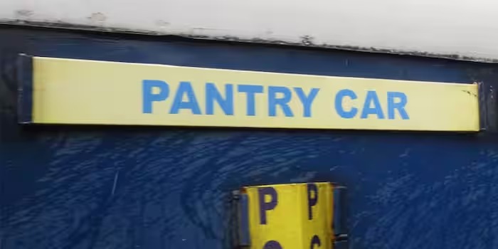 Train Pantry Car | ரயிலில் பேண்ட்ரி காரை மூட உத்தரவு! இனி ரயிலில் காலை உணவும், தின்பண்டங்களும் கிடைக்காதா?