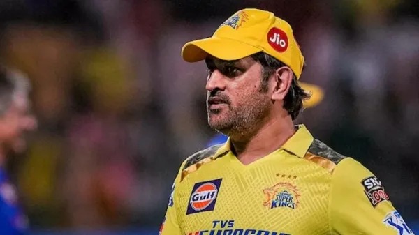 IPL 2024 : குண்டைத் தூக்கிப் போட்ட தோனி.. சிஎஸ்கே அணிக்கு புதிய கேப்டன்? அந்த 2 வீரர்கள் யார்?