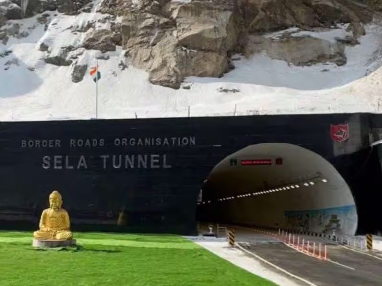 Sela Tunnel: 13,000 அடி உயரத்தில் உலகின் மிக நீள இருவழி சுரங்கப்பாதை… திறந்து வைத்தார் பிரதமர் மோடி!